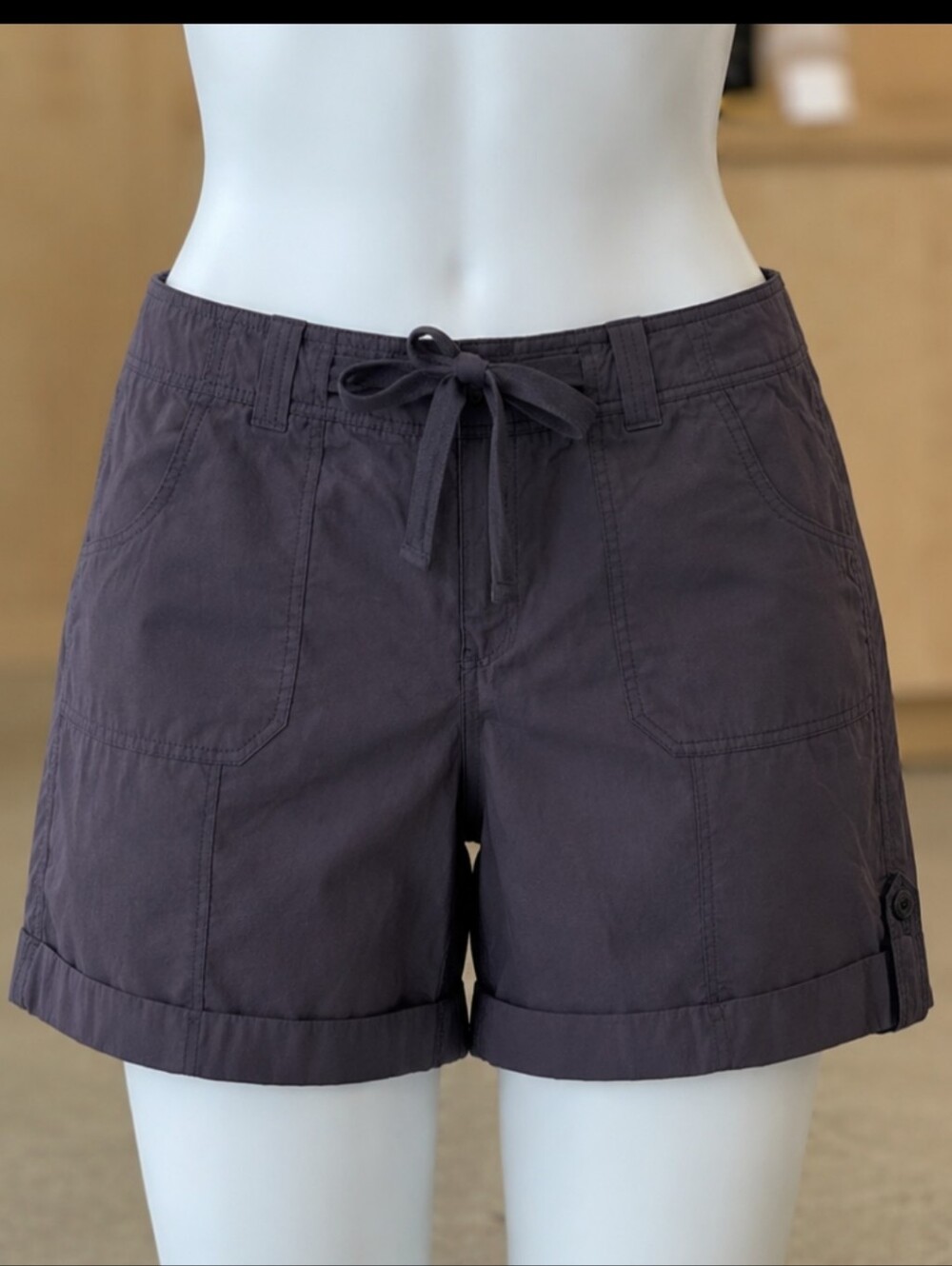 Izod Women's Dark Charcoal Drawstring Cuffed Shorts Waist 17.5"